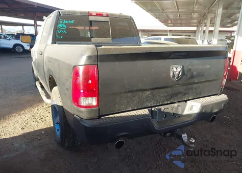 2010 Dodge Ram 1500 Slt/Sport/Trx z USA, uszkodzony, nr VIN 1D7RB1CT4AS222906